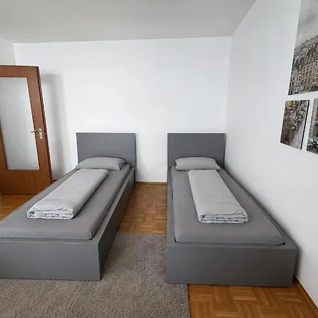 Апартаменты Living 2 Пульхайм